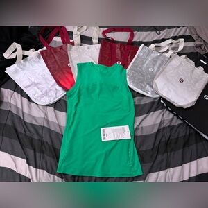 Lululemon lightweight trail running tank size 2 NWT!